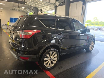 2017 Ford Escape Titanium – miniatura 4