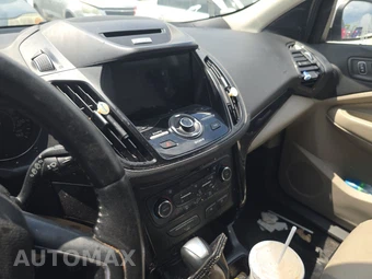 2017 Ford Escape Titanium – miniatura 11