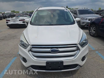 2017 Ford Escape Titanium – miniatura 2