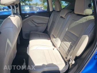 2017 Ford Escape Titanium – miniatura 13