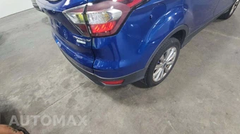 2017 Ford Escape Titanium – miniatura 30