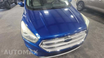 2017 Ford Escape Titanium – miniatura 38
