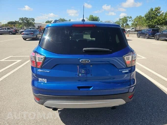 2017 Ford Escape Titanium – miniatura 5