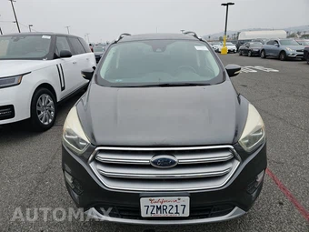 2017 Ford Escape Titanium – miniatura 2