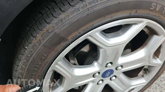 2017 Ford Escape Titanium – miniatura 34