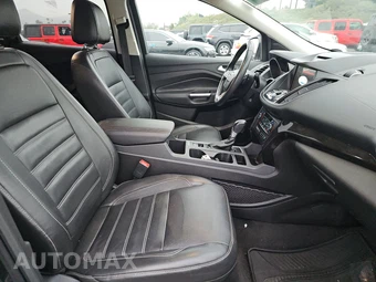 2017 Ford Escape Titanium – miniatura 8