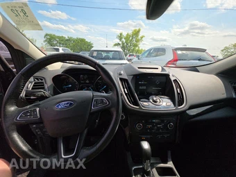 2017 Ford Escape Titanium – miniatura 11