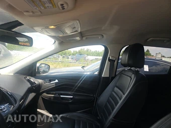 2017 Ford Escape Titanium – miniatura 19