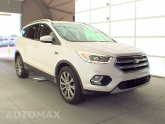 2017 Ford Escape Titanium – miniatura 3