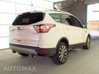 2017 Ford Escape Titanium – miniatura 4