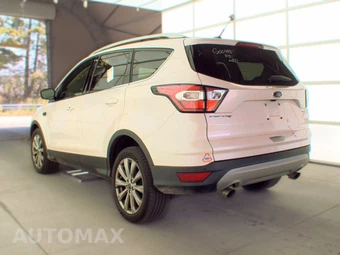 2017 Ford Escape Titanium – miniatura 6