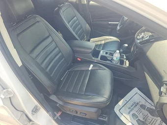 2017 Ford Escape Titanium – miniatura 8