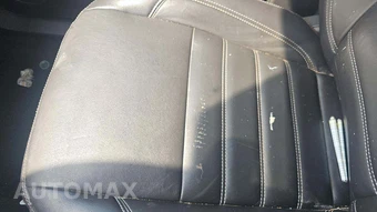 2017 Ford Escape Titanium – miniatura 34