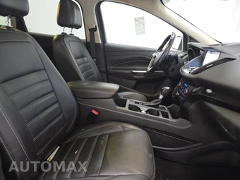 2017 Ford Escape Titanium – miniatura 8