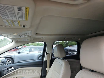2017 Ford Escape Titanium - miniatura 18