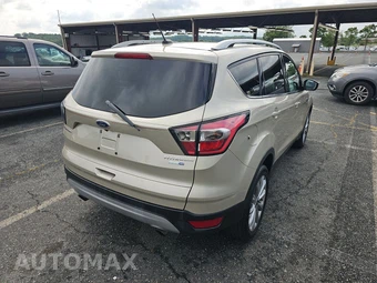 2017 Ford Escape Titanium - miniatura 4