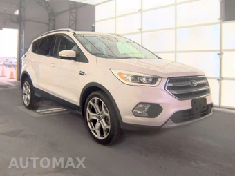 2017 Ford Escape Titanium – miniatura 3