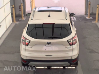 2017 Ford Escape Titanium – miniatura 5