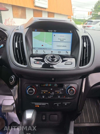 2017 Ford Escape Titanium - miniatura 10