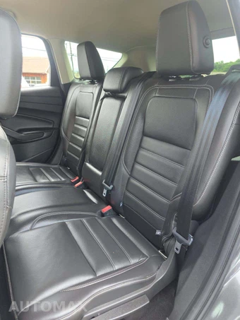 2017 Ford Escape Titanium - miniatura 13
