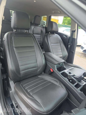 2017 Ford Escape Titanium - miniatura 18