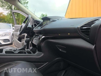 2017 Ford Escape Titanium - miniatura 19