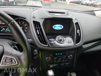 2017 Ford Escape Titanium – miniatura 11