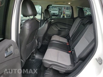 2017 Ford Escape Titanium – miniatura 13