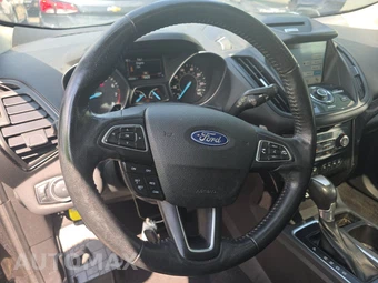 2017 Ford Escape Titanium - miniatura 10