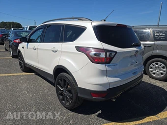 2017 Ford Escape Titanium – miniatura 6