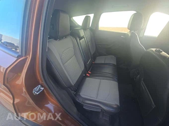 2017 Ford Escape Titanium – miniatura 13