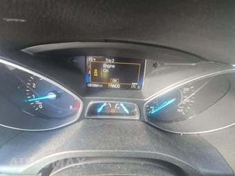2017 Ford Escape Titanium – miniatura 6