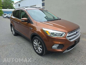 2017 Ford Escape Titanium – miniatura 4