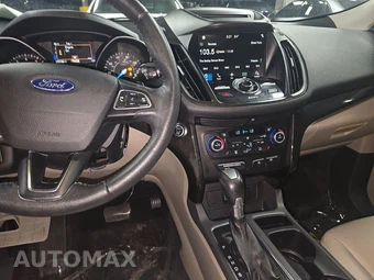 2017 Ford Escape Titanium – miniatura 11