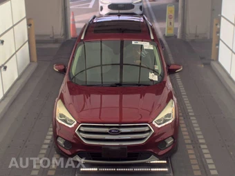 2017 Ford Escape Titanium – miniatura 2