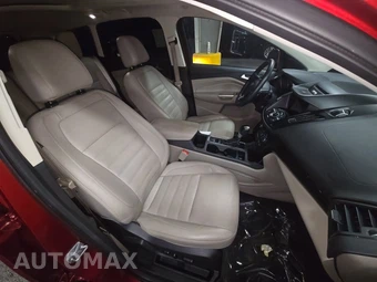 2017 Ford Escape Titanium – miniatura 8