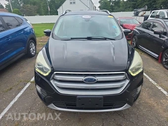 2017 Ford Escape Titanium – miniatura 2