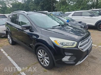 2017 Ford Escape Titanium – miniatura 3