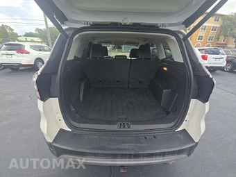 2017 Ford Escape Titanium – miniatura 14