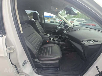 2017 Ford Escape Titanium – miniatura 18