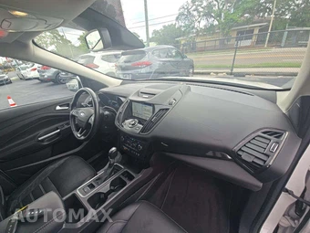 2017 Ford Escape Titanium – miniatura 19