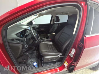 2017 Ford Escape Titanium – miniatura 6