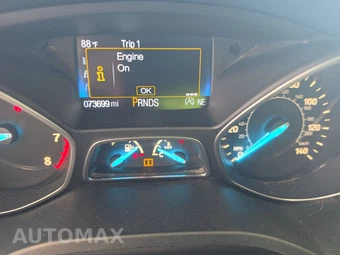 2017 Ford Escape Titanium – miniatura 12