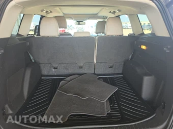 2017 Ford Escape Titanium – miniatura 16