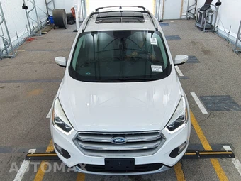 2017 Ford Escape Titanium – miniatura 2