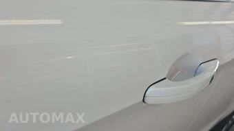 2017 Ford Escape Titanium – miniatura 32