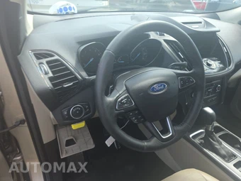 2017 Ford Escape Titanium - miniatura 10
