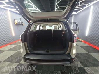 2017 Ford Escape Titanium - miniatura 11