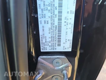 2017 Ford Escape Titanium – miniatura 17
