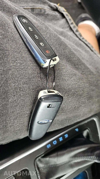 2017 Ford Escape Titanium - miniatura 18